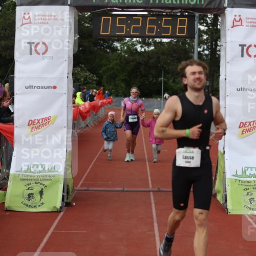 14.06.2026 - 7 Türme Triathlon Andreas Tolksdorf http://msf.ph/oto/9807992 14.06.2026 16:26:57 Ziel 1022, 1254, 1396 meine-sportfotos.de