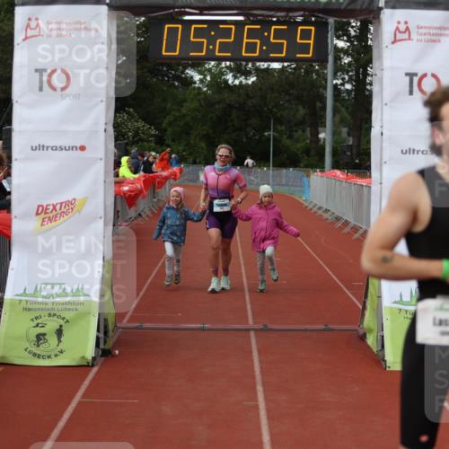 14.06.2026 - 7 Türme Triathlon Andreas Tolksdorf http://msf.ph/oto/9808001 14.06.2026 16:26:57 Ziel 1022, 1254, 1396 meine-sportfotos.de