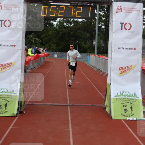 14.06.2026 - 7 Türme Triathlon Andreas Tolksdorf http://msf.ph/oto/9808031 14.06.2026 16:27:20 Ziel 1225 meine-sportfotos.de