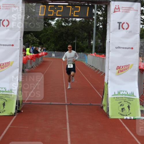 14.06.2026 - 7 Türme Triathlon Andreas Tolksdorf http://msf.ph/oto/9808033 14.06.2026 16:27:20 Ziel 1225 meine-sportfotos.de