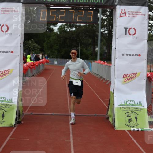 14.06.2026 - 7 Türme Triathlon Andreas Tolksdorf http://msf.ph/oto/9808043 14.06.2026 16:27:22 Ziel 1225 meine-sportfotos.de