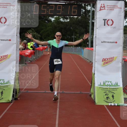 14.06.2026 - 7 Türme Triathlon Andreas Tolksdorf http://msf.ph/oto/9808150 14.06.2026 16:29:15 Ziel 1155, 1281, 1458 meine-sportfotos.de