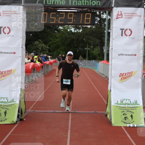 14.06.2026 - 7 Türme Triathlon Andreas Tolksdorf http://msf.ph/oto/9808165 14.06.2026 16:29:18 Ziel 1155, 1281 meine-sportfotos.de