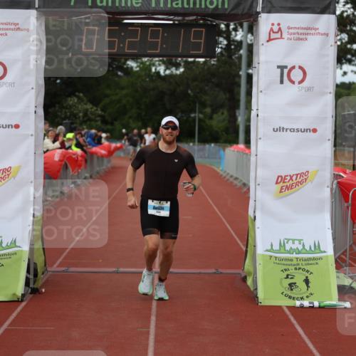 14.06.2026 - 7 Türme Triathlon Andreas Tolksdorf http://msf.ph/oto/9808175 14.06.2026 16:29:18 Ziel 1155, 1281 meine-sportfotos.de
