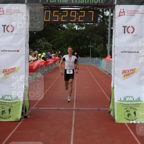 14.06.2026 - 7 Türme Triathlon Andreas Tolksdorf http://msf.ph/oto/9808183 14.06.2026 16:29:26 Ziel 1155, 1419 meine-sportfotos.de