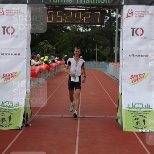 14.06.2026 - 7 Türme Triathlon Andreas Tolksdorf http://msf.ph/oto/9808194 14.06.2026 16:29:26 Ziel 1155, 1419 meine-sportfotos.de