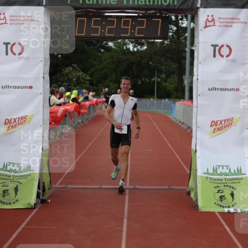 14.06.2026 - 7 Türme Triathlon Andreas Tolksdorf http://msf.ph/oto/9808195 14.06.2026 16:29:26 Ziel 1155, 1419 meine-sportfotos.de
