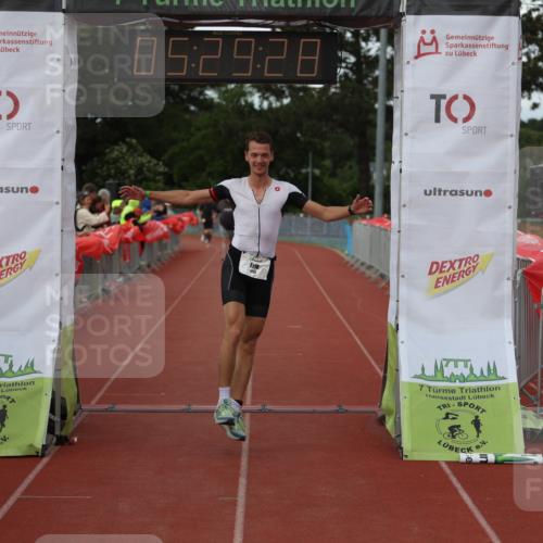 14.06.2026 - 7 Türme Triathlon Andreas Tolksdorf http://msf.ph/oto/9808197 14.06.2026 16:29:27 Ziel 1419 meine-sportfotos.de