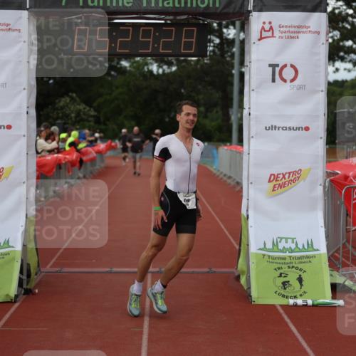 14.06.2026 - 7 Türme Triathlon Andreas Tolksdorf http://msf.ph/oto/9808201 14.06.2026 16:29:27 Ziel 1419 meine-sportfotos.de