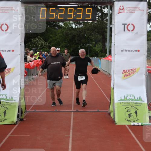 14.06.2026 - 7 Türme Triathlon Andreas Tolksdorf http://msf.ph/oto/9808232 14.06.2026 16:29:38 Ziel 714, 1195, 1233 meine-sportfotos.de