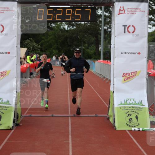 14.06.2026 - 7 Türme Triathlon Andreas Tolksdorf http://msf.ph/oto/9808259 14.06.2026 16:29:56 Ziel 698, 1329, 1485 meine-sportfotos.de