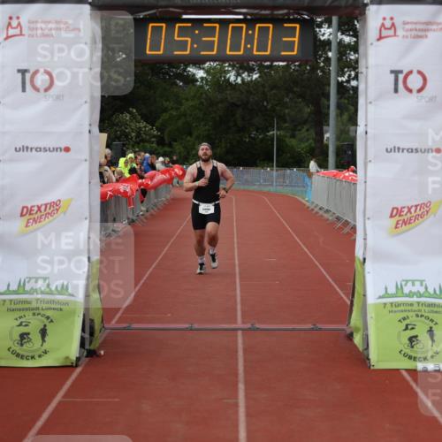 14.06.2026 - 7 Türme Triathlon Andreas Tolksdorf http://msf.ph/oto/9808275 14.06.2026 16:30:02 Ziel 698, 1329, 1485 meine-sportfotos.de