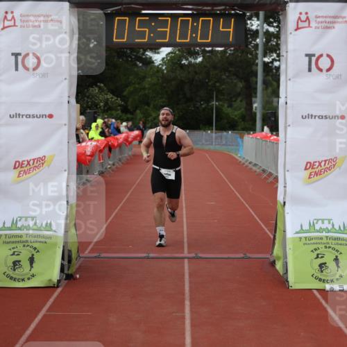 14.06.2026 - 7 Türme Triathlon Andreas Tolksdorf http://msf.ph/oto/9808292 14.06.2026 16:30:03 Ziel 698, 1329, 1485 meine-sportfotos.de
