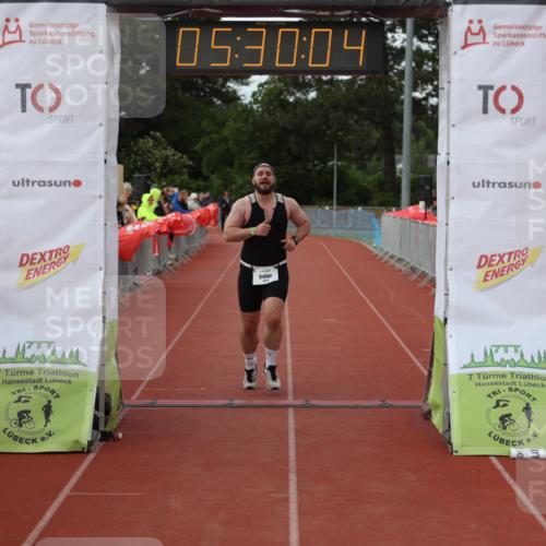 14.06.2026 - 7 Türme Triathlon Andreas Tolksdorf http://msf.ph/oto/9808296 14.06.2026 16:30:03 Ziel 698, 1329, 1485 meine-sportfotos.de