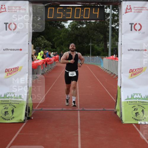 14.06.2026 - 7 Türme Triathlon Andreas Tolksdorf http://msf.ph/oto/9808297 14.06.2026 16:30:03 Ziel 698, 1329, 1485 meine-sportfotos.de