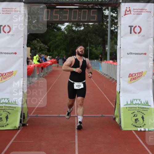 14.06.2026 - 7 Türme Triathlon Andreas Tolksdorf http://msf.ph/oto/9808311 14.06.2026 16:30:04 Ziel 698, 1329, 1485 meine-sportfotos.de