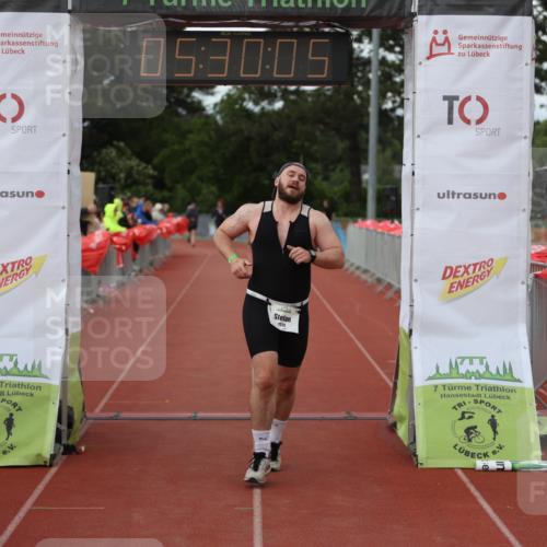 14.06.2026 - 7 Türme Triathlon Andreas Tolksdorf http://msf.ph/oto/9808314 14.06.2026 16:30:04 Ziel 698, 1329, 1485 meine-sportfotos.de