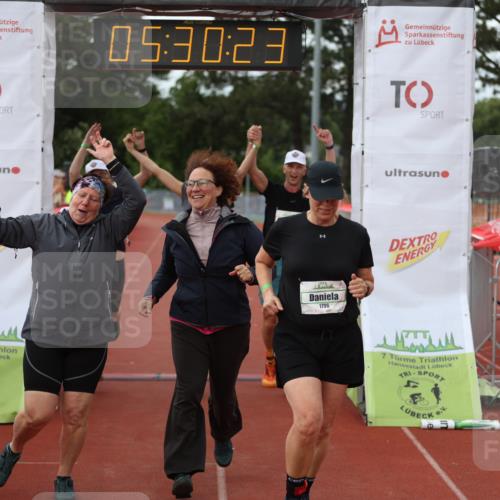 14.06.2026 - 7 Türme Triathlon Andreas Tolksdorf http://msf.ph/oto/9808360 14.06.2026 16:30:22 Ziel 880, 1796 meine-sportfotos.de
