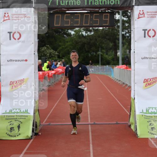 14.06.2026 - 7 Türme Triathlon Andreas Tolksdorf http://msf.ph/oto/9808372 14.06.2026 16:30:58 Ziel 857 meine-sportfotos.de