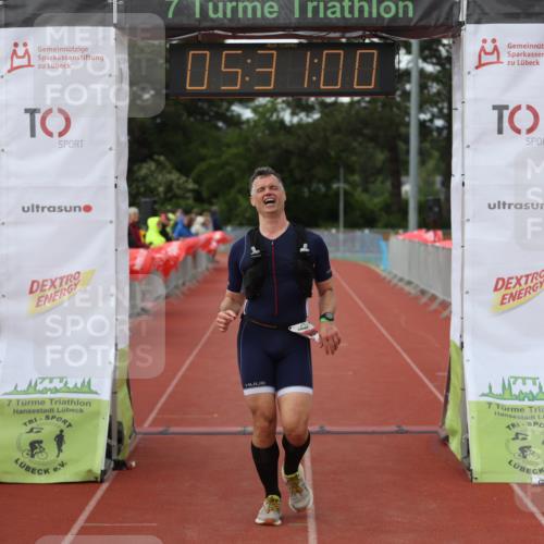 14.06.2026 - 7 Türme Triathlon Andreas Tolksdorf http://msf.ph/oto/9808383 14.06.2026 16:30:59 Ziel 857 meine-sportfotos.de