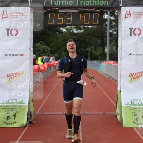 14.06.2026 - 7 Türme Triathlon Andreas Tolksdorf http://msf.ph/oto/9808386 14.06.2026 16:30:59 Ziel 857 meine-sportfotos.de