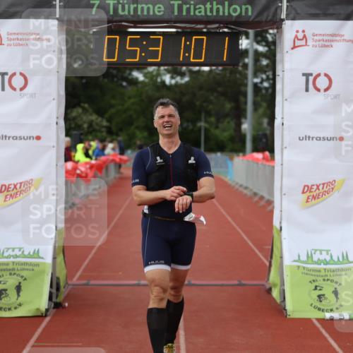 14.06.2026 - 7 Türme Triathlon Andreas Tolksdorf http://msf.ph/oto/9808396 14.06.2026 16:30:59 Ziel 857 meine-sportfotos.de