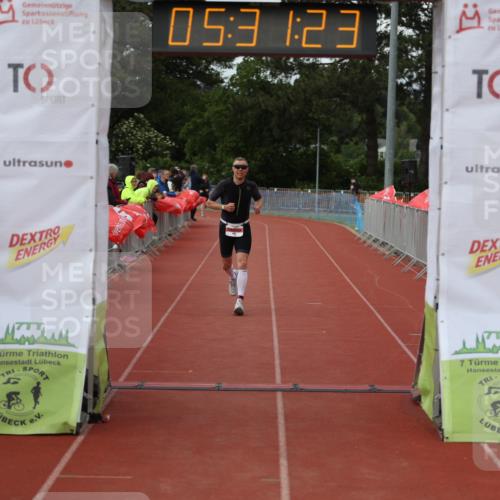 14.06.2026 - 7 Türme Triathlon Andreas Tolksdorf http://msf.ph/oto/9808405 14.06.2026 16:31:22 Ziel 856 meine-sportfotos.de