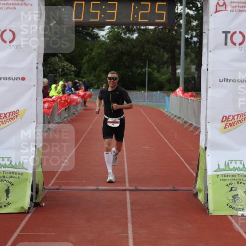 14.06.2026 - 7 Türme Triathlon Andreas Tolksdorf http://msf.ph/oto/9808427 14.06.2026 16:31:24 Ziel 856 meine-sportfotos.de