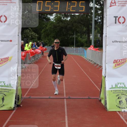 14.06.2026 - 7 Türme Triathlon Andreas Tolksdorf http://msf.ph/oto/9808429 14.06.2026 16:31:24 Ziel 856 meine-sportfotos.de