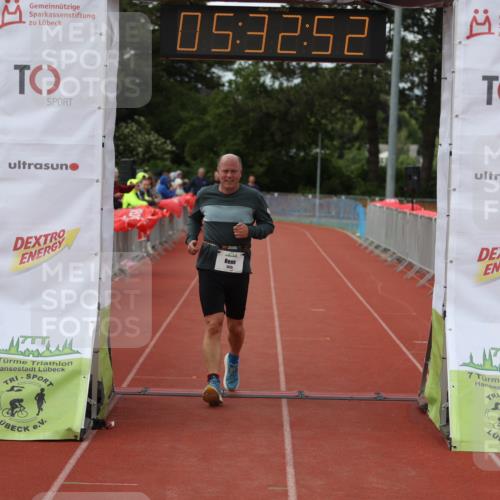 14.06.2026 - 7 Türme Triathlon Andreas Tolksdorf http://msf.ph/oto/9808547 14.06.2026 16:32:50 Ziel 886, 1325 meine-sportfotos.de