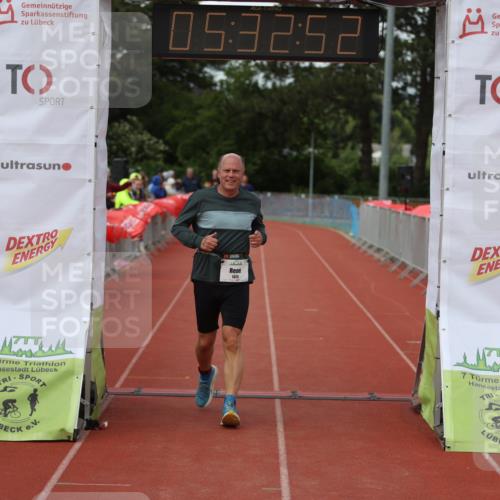 14.06.2026 - 7 Türme Triathlon Andreas Tolksdorf http://msf.ph/oto/9808555 14.06.2026 16:32:51 Ziel 886, 1325 meine-sportfotos.de
