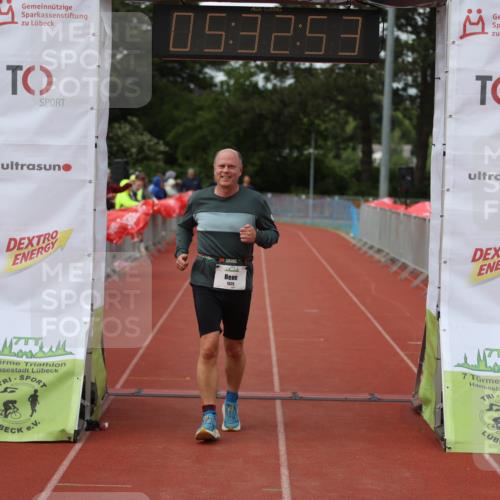 14.06.2026 - 7 Türme Triathlon Andreas Tolksdorf http://msf.ph/oto/9808561 14.06.2026 16:32:51 Ziel 886, 1325 meine-sportfotos.de