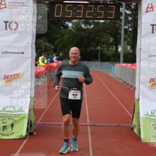 14.06.2026 - 7 Türme Triathlon Andreas Tolksdorf http://msf.ph/oto/9808574 14.06.2026 16:32:52 Ziel 886, 1325 meine-sportfotos.de