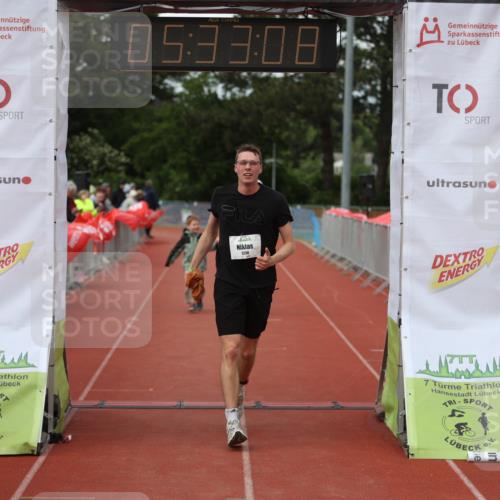 14.06.2026 - 7 Türme Triathlon Andreas Tolksdorf http://msf.ph/oto/9808605 14.06.2026 16:33:06 Ziel 733, 870, 1230 meine-sportfotos.de