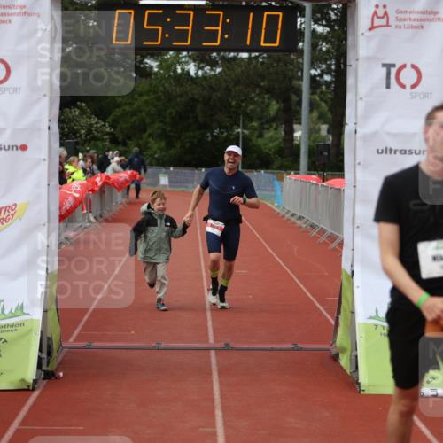 14.06.2026 - 7 Türme Triathlon Andreas Tolksdorf http://msf.ph/oto/9808607 14.06.2026 16:33:08 Ziel 733, 870, 1230 meine-sportfotos.de