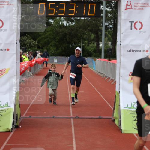 14.06.2026 - 7 Türme Triathlon Andreas Tolksdorf http://msf.ph/oto/9808609 14.06.2026 16:33:08 Ziel 733, 870, 1230 meine-sportfotos.de