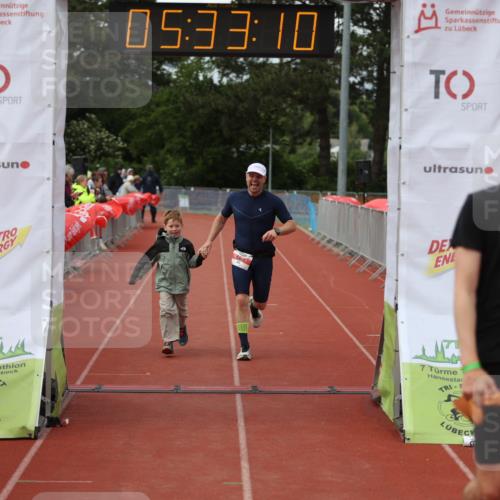 14.06.2026 - 7 Türme Triathlon Andreas Tolksdorf http://msf.ph/oto/9808611 14.06.2026 16:33:08 Ziel 733, 870, 1230 meine-sportfotos.de