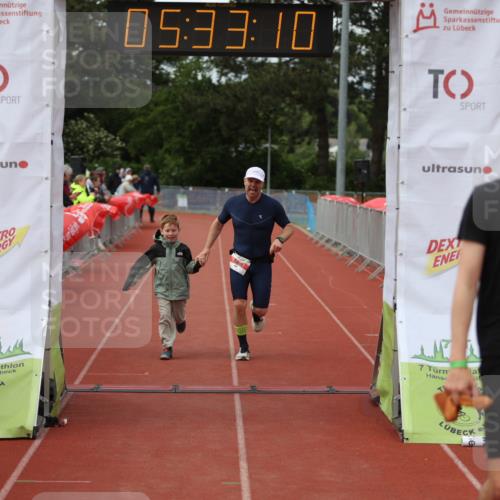 14.06.2026 - 7 Türme Triathlon Andreas Tolksdorf http://msf.ph/oto/9808612 14.06.2026 16:33:08 Ziel 733, 870, 1230 meine-sportfotos.de