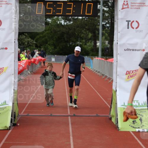 14.06.2026 - 7 Türme Triathlon Andreas Tolksdorf http://msf.ph/oto/9808614 14.06.2026 16:33:09 Ziel 733, 870, 1230 meine-sportfotos.de