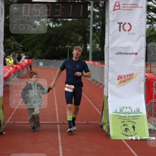 14.06.2026 - 7 Türme Triathlon Andreas Tolksdorf http://msf.ph/oto/9808625 14.06.2026 16:33:10 Ziel 733, 870, 1230 meine-sportfotos.de
