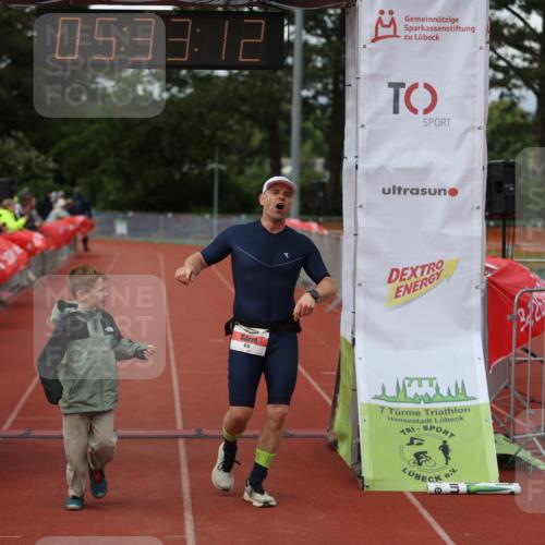 14.06.2026 - 7 Türme Triathlon Andreas Tolksdorf http://msf.ph/oto/9808633 14.06.2026 16:33:10 Ziel 733, 870, 1230 meine-sportfotos.de