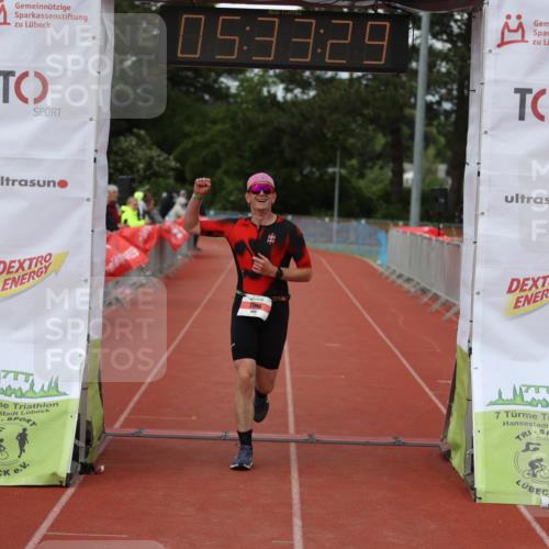 14.06.2026 - 7 Türme Triathlon Andreas Tolksdorf http://msf.ph/oto/9808640 14.06.2026 16:33:28 Ziel 608 meine-sportfotos.de