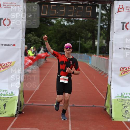 14.06.2026 - 7 Türme Triathlon Andreas Tolksdorf http://msf.ph/oto/9808645 14.06.2026 16:33:28 Ziel 608 meine-sportfotos.de