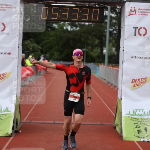 14.06.2026 - 7 Türme Triathlon Andreas Tolksdorf http://msf.ph/oto/9808650 14.06.2026 16:33:29 Ziel 608 meine-sportfotos.de