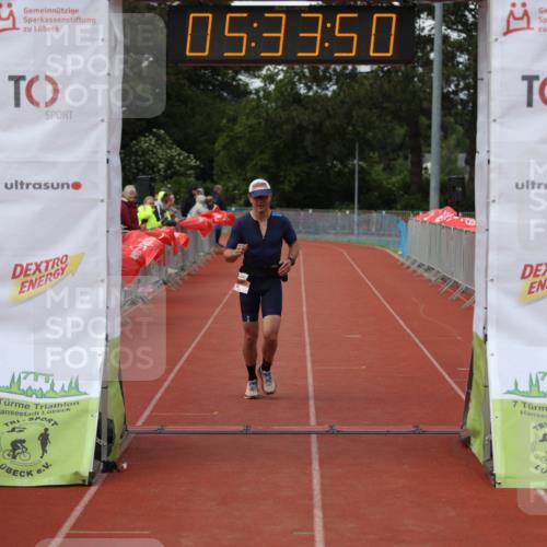 14.06.2026 - 7 Türme Triathlon Andreas Tolksdorf http://msf.ph/oto/9808655 14.06.2026 16:33:49 Ziel 735 meine-sportfotos.de