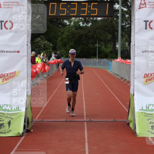 14.06.2026 - 7 Türme Triathlon Andreas Tolksdorf http://msf.ph/oto/9808662 14.06.2026 16:33:49 Ziel 735 meine-sportfotos.de