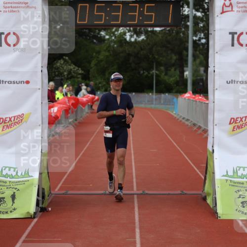14.06.2026 - 7 Türme Triathlon Andreas Tolksdorf http://msf.ph/oto/9808668 14.06.2026 16:33:49 Ziel 735 meine-sportfotos.de