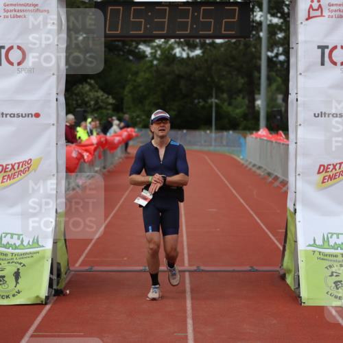 14.06.2026 - 7 Türme Triathlon Andreas Tolksdorf http://msf.ph/oto/9808676 14.06.2026 16:33:50 Ziel 735 meine-sportfotos.de