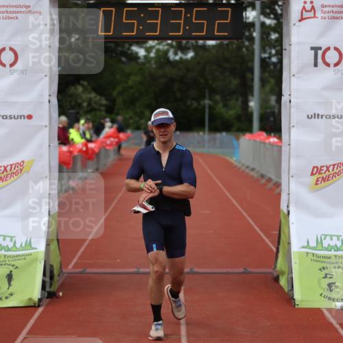 14.06.2026 - 7 Türme Triathlon Andreas Tolksdorf http://msf.ph/oto/9808687 14.06.2026 16:33:51 Ziel 735 meine-sportfotos.de