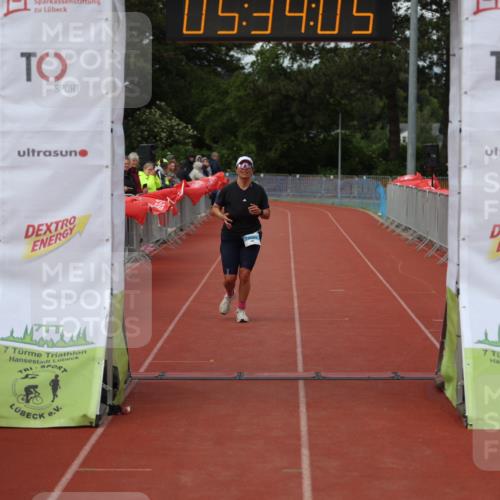 14.06.2026 - 7 Türme Triathlon Andreas Tolksdorf http://msf.ph/oto/9808698 14.06.2026 16:34:03 Ziel 949 meine-sportfotos.de